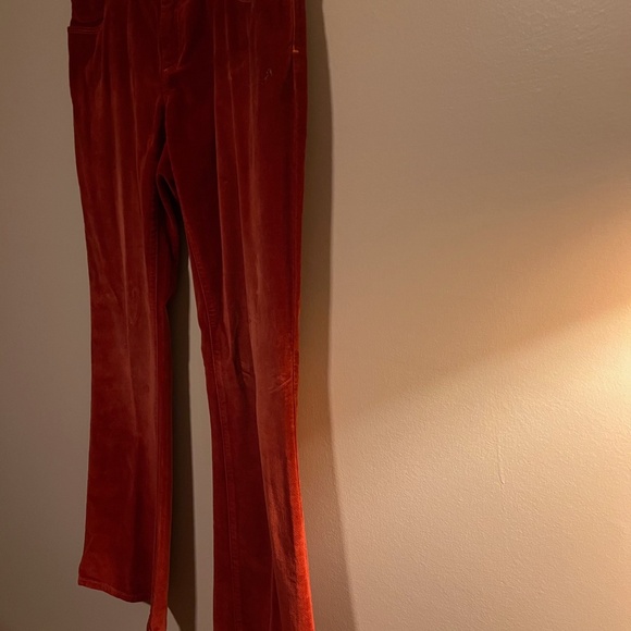 Indigo Palms Women's Bootcut Leg Rust Velvet Mid Rise Jeans - Size 6R - Picture 4 of 9